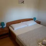 Apartman Elvir Vrsi