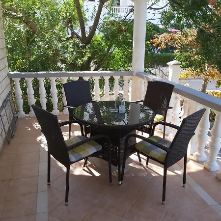 Elvir Apartment