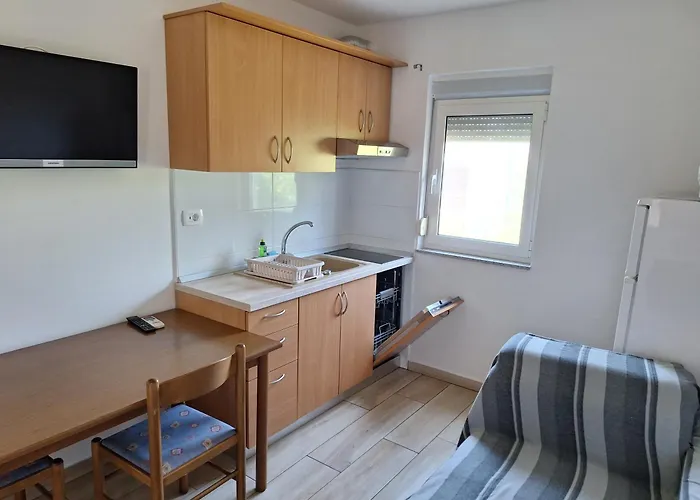 Appartement Elvir Vrsi